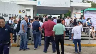Protesta en Bachilleres 1 por adeudo salarial en Chetumal