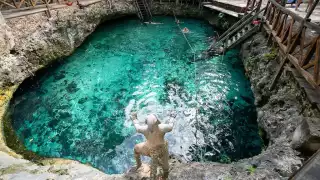 Los cenotes son lugares sagrados y famosos entre el turismo