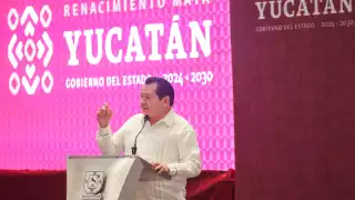 Joaquín Díaz Mena felicitó a los nutriólogos en su día