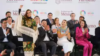 Mara Lezama y Joaquín Díaz Mena estuvieron en Rosarito para promover sus estados.