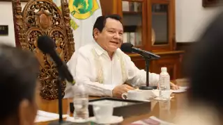 El gobernador Díaz Mena anunció cambio histórico en el sector pesquero de Yucatán en 2025.