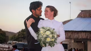 Boda entre una joven menonita y un chenero conmueve a Hopelchén y se vuelve viral