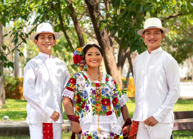 Yucatán ha dado origen a una amplia diversidad de contrastes, mismos que han marcado a su sociedad