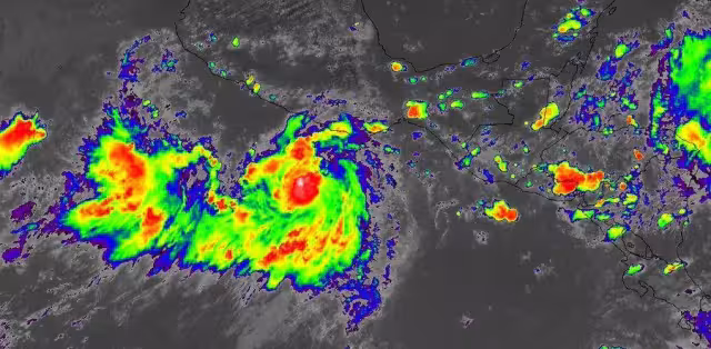 La Depresión Tropical Diez-E se encuentra frente a las costas de Oaxaca y Chiapas