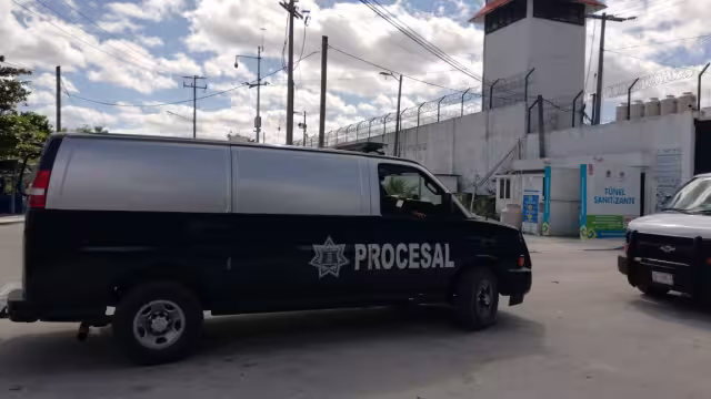 Los cuatro hombres permanecerán en prisión por casi tres años