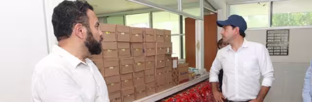 Mauricio Vila supervisa refugios en Mérida