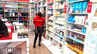 Principalmente en zonas turísticas, visitantes compran medicamentos regulados y omiten la receta médica