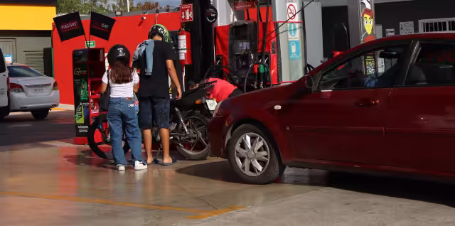 Se pagarían 6.45 pesos más por litro en la Magna