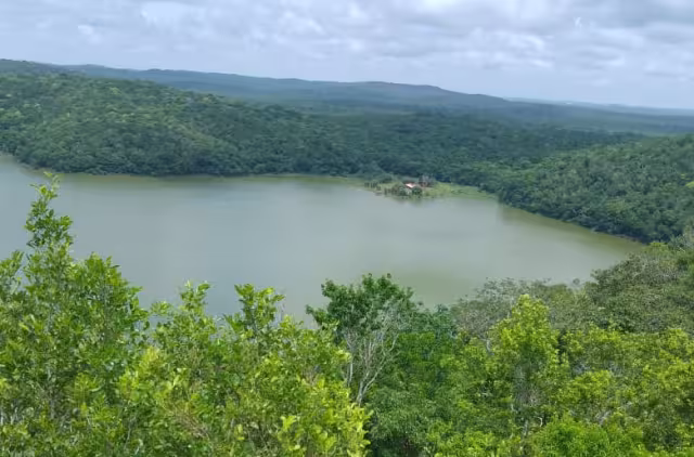 Se trata de un lugar poco conocido ante la falta de promoción oficial por parte de las autoridades, pero de gran riqueza natural