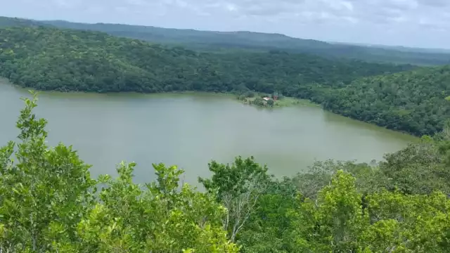 Se trata de un lugar poco conocido ante la falta de promoción oficial por parte de las autoridades, pero de gran riqueza natural