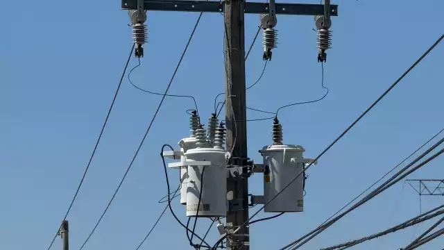 Según algunos comerciantes, la CFE no los ayuda para nada.