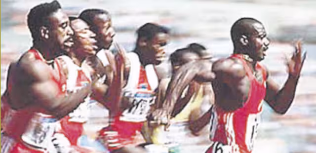 Carl Lewis, el extraordinario atleta estadounidense que no se conformó con brillar en las pistas