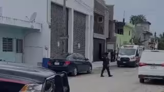 Elementos de diferentes corporaciones y paramédicos llegaron al lugar.