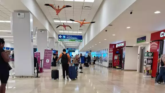 Se registraron varios vuelos retrasados por minutos en el aeropuerto de Mérida Se registraron varios vuelos retrasados por minutos en el aeropuerto de Mérida