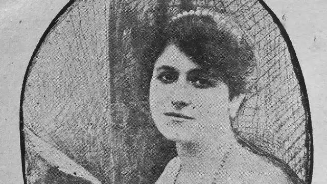 Dolores Bolio se valía de seudónimos para poder publicar, en este caso se hace llamar Luis Avellaneda.