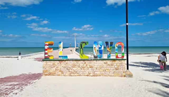 Trabajadores de El Cuyo asistirán a una reunión en la que se decidirá la situación jurídica de un empresario