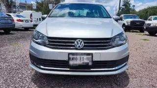 Los dos detenidos ofrecían autos por Facebook para estafar a compradores