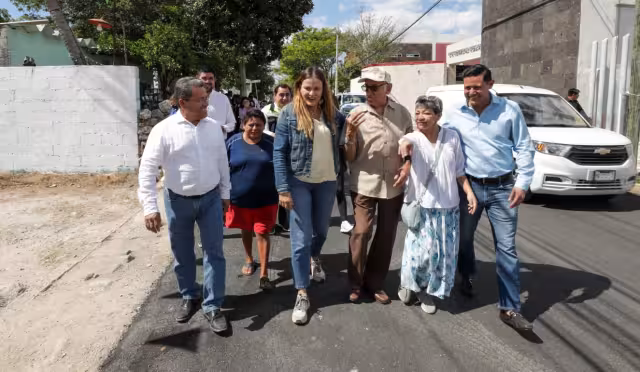 Pedregales de Tanlum cambia su imagen urbana con repavimentación histórica