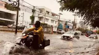 Autoridades de la Coordinación Estatal de Protección Civil señalaron que en las próximas horas continuarán las lluvias