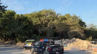 Hallan cuerpo de un hombre con posibles huellas de violencia en Paseo Kusamil de Cancún