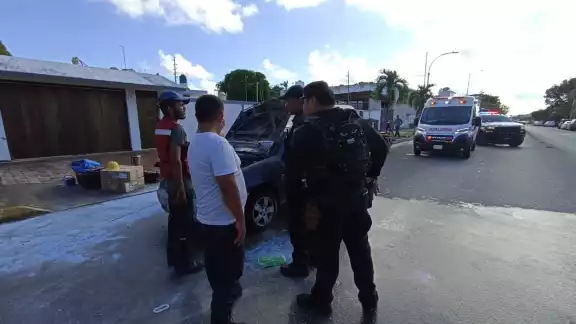 Uno de los casos involucró un coche, el cual dejó solo daños materiales Uno de los casos involucró un coche, el cual dejó solo daños materiales