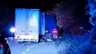 Choque entre dos camiones en la vía Buctzotz-Tizimín deja dos muertos