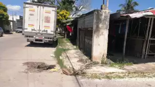 Capitalinos evidencian mal estado de calles en Chetumal; varios puntos en Proterritorio y Solidaridad tienen acumulación de basura y baches