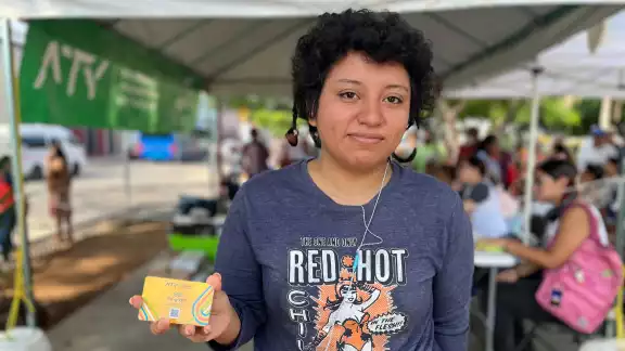 Este miércoles inició el proceso de entrega de las nuevas tarjetas Va y Ven de tarifa social para estudiantes yucatecos Este miércoles inició el proceso de entrega de las nuevas tarjetas Va y Ven de tarifa social para estudiantes yucatecos