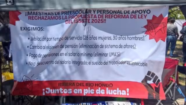Más de 400 mil estudiantes no están tomando clases por la protesta de docentes.