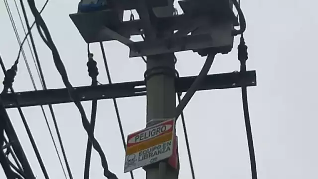 Se presume que la surada está teniendo grandes efectos sobre el suministro de la electricidad en la región.