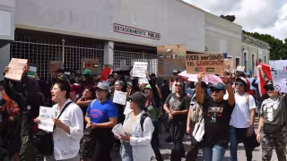 Manifestantes recorren el Centro Histórico de Mérida en apoyo a Palestina y en defensa del agua