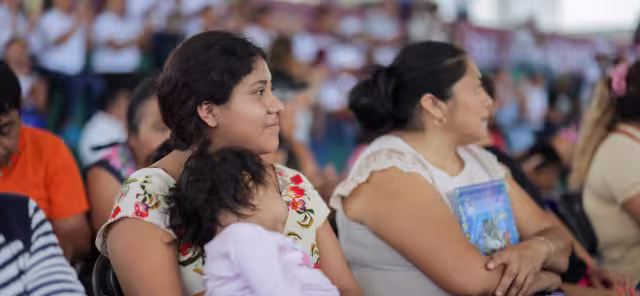 Madres de 18 a 59 años pueden inscribirse a Mujeres Renacimiento