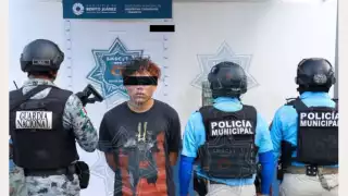 Joven fue detenido con presunta droga en la Zona Hotelera de Cancún
