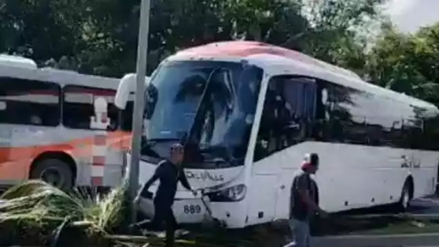 En el accidente solo se reportó lesionado el conductor; no habían pasajeros dentro de la unidad