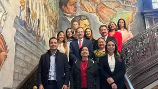 Senador Vila Dosal encabeza comitiva mexicana en Washington, para dialogar sobre impuesto a remesas 