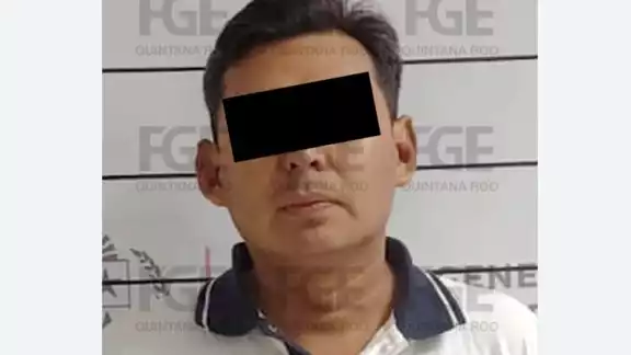 Se le relaciona por la colocación de mantas en diversos puntos del municipio Se le relaciona por la colocación de mantas en diversos puntos del municipio