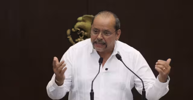 Jacinto Sosa responsabilizó a la pasada administración de la ATY por la deficiencia del servicio