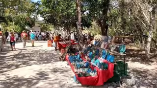 Artesanos amenazan con no reubicarse al nuevo parador turístico de Pisté por conflicto de intereses