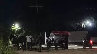 Hombre en estado de ebriedad roba moto patrulla en Cancún
