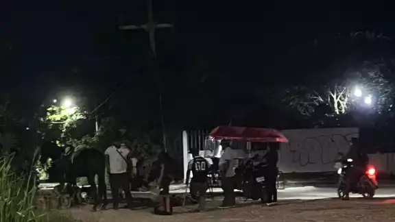 La moto patrulla fue robada por un hombre alcoholizado, aprovechando el descuido del oficial.