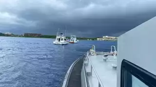 Rayo impacta a  un yate con 13 turistas en Cozumel