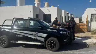 Elementos de la Policía Municipal y Ecológica dan seguimiento a un reporte de abuso a una mascota