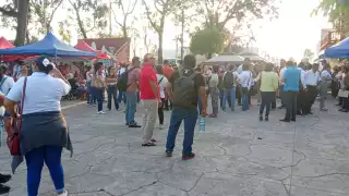  Padres de familia externan preocupación por la ausencia de clases en Chetumal