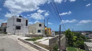 Vecinos de Cerro de la Eminencia y Vicente Guerrero sin servicio de agua