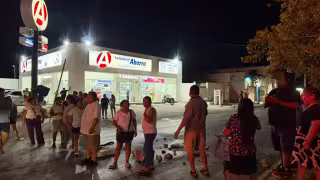 Los vecinos protestaron porque no cuentan con agua potable desde hace 4 días.