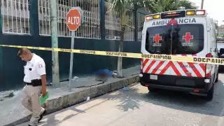 Vecinos tuvieron que llamar a la Cruz Roja, ya que no respondía a su llamado