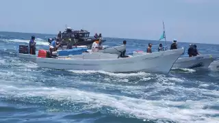 En la inspección a una de las embarcaciones, la Conapesca confirmó la presencia de especies en veda.