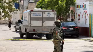 El cuerpo del joven fue trasladado al Servicio Médico Forense para la necropsia de ley