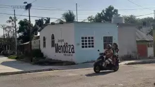 Roban laptops y un celular en vivienda de la Esperanza, Escárcega  