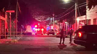 Elementos policiacos acudieron al llamado de emergencia.